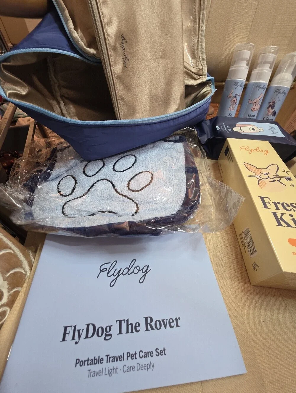 FLYDOG THE ROVER GROOMING KIT NEW WITH TAGS EVERYTHING IS SEALED